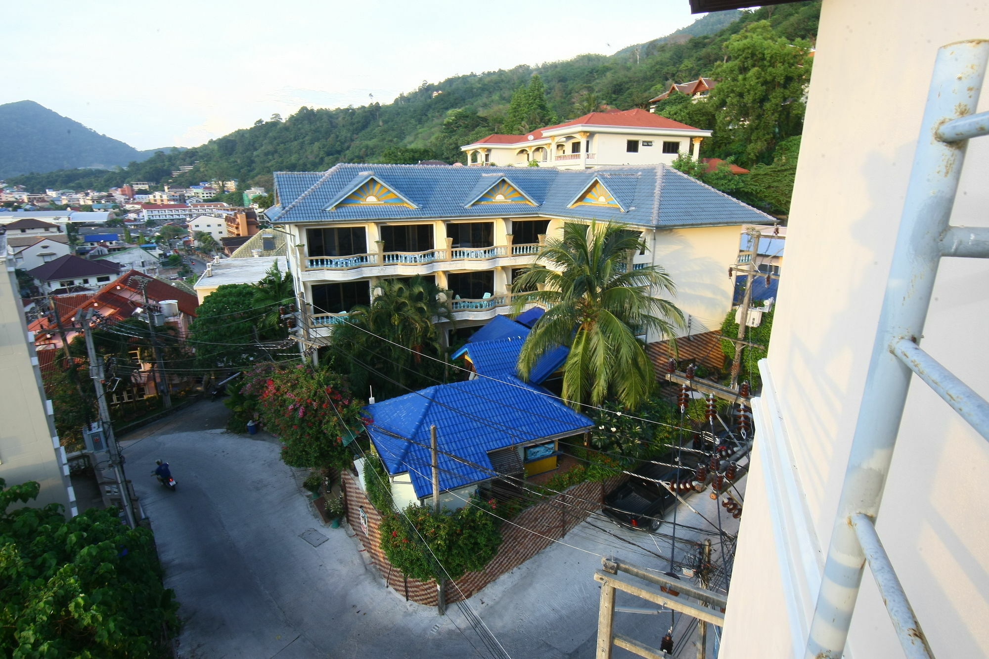 Patong Sunbeach Mansion Exterior foto