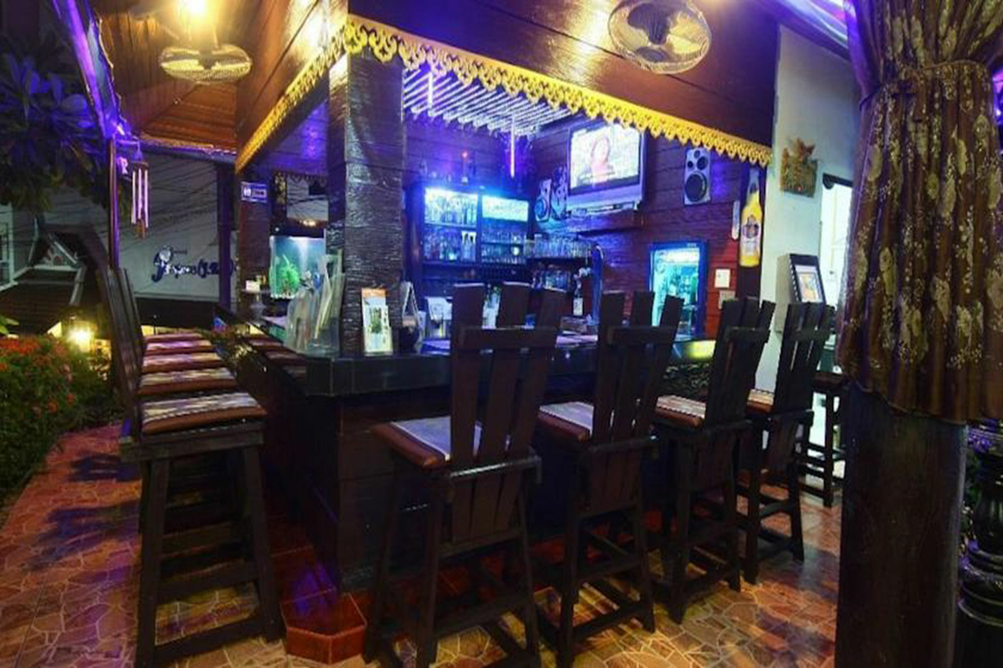 Patong Sunbeach Mansion Exterior foto